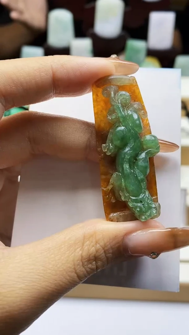 颈饰未镶嵌翡翠翡翠A货