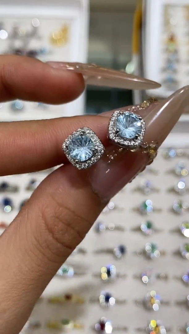 银S925镶嵌耳钉海蓝宝石耳饰