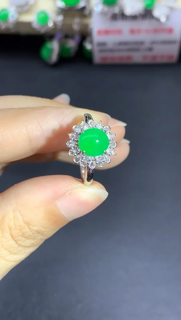 18K金镶嵌戒指翡翠742-中国好珍宝