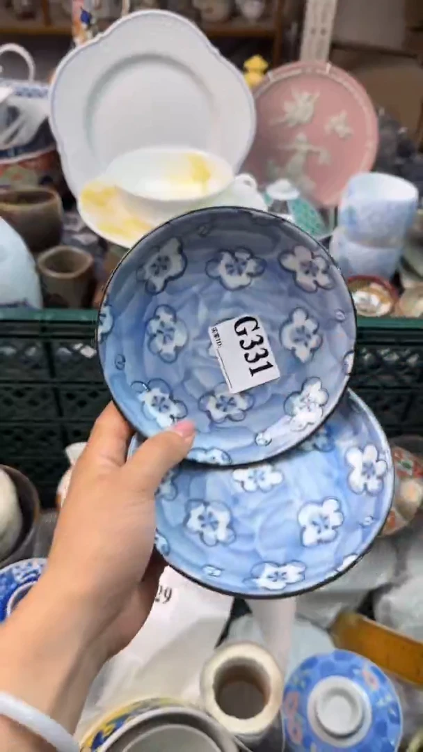 瓷片小*姐[○･｀Д´･ ○][○･｀Д´･ ○]