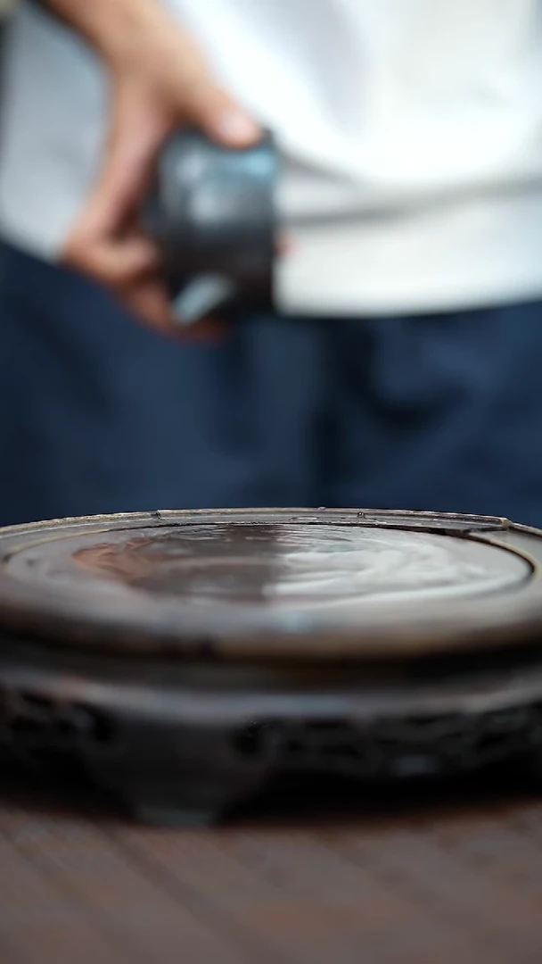 茶壶紫砂宜兴岁颐传砂原矿全手33家＋一个杯子