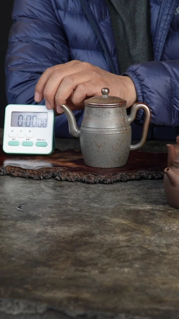 布****龙老紫泥柴烧壶