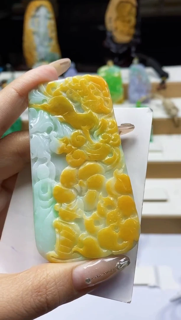 颈饰未镶嵌翡翠翡翠A货