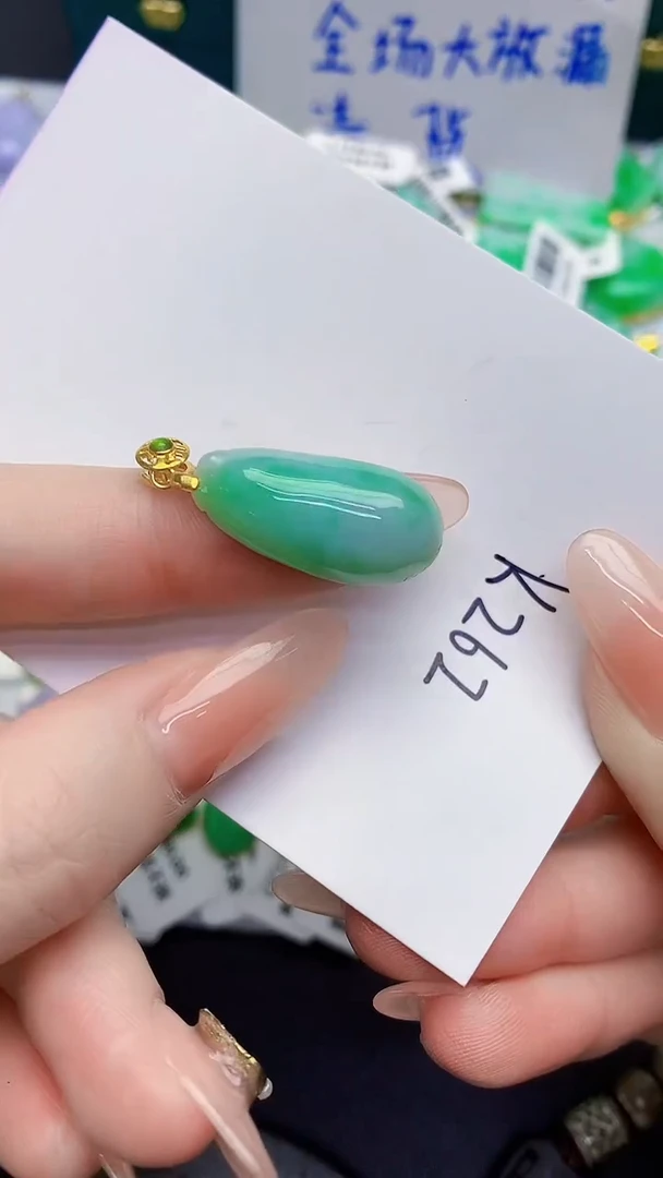 颈饰未镶嵌翡翠缅甸天然翡翠A货