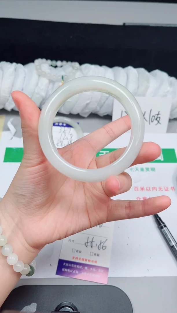 石英质玉手镯未镶嵌358-55/56