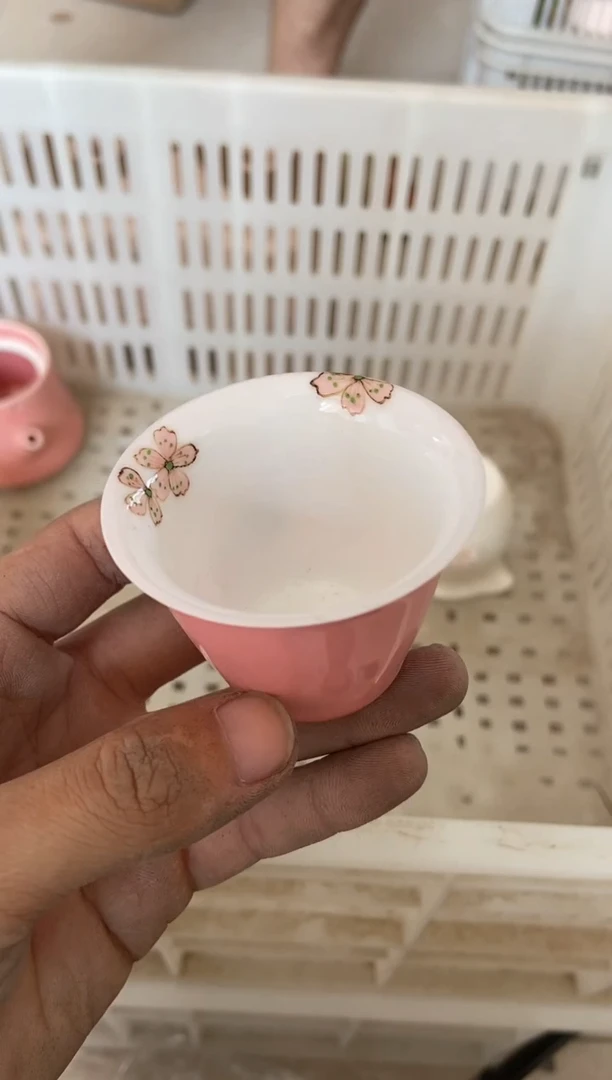 无运费险有瑕疵的摄影的产品有使用过的痕迹有点脏介意勿拍