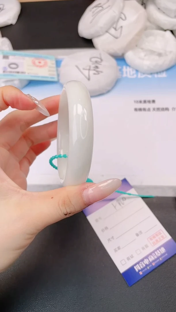 未镶嵌手镯和田玉28H100-58