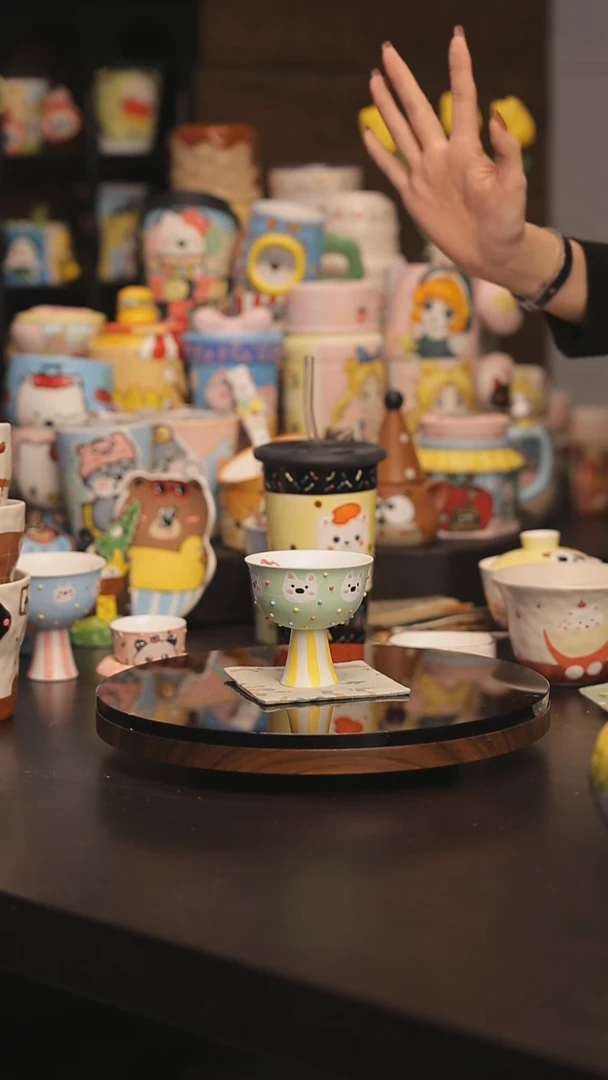 景德镇釉下彩绘设计师款式陶瓷