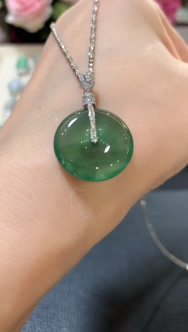 吊坠(不含链)18K金镶嵌翡翠z97