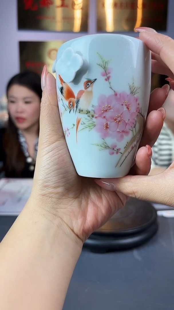 摆件瓷瓷博会一胡晶专场09