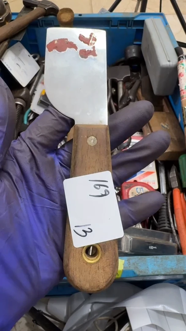 华****）家用五金工具一个