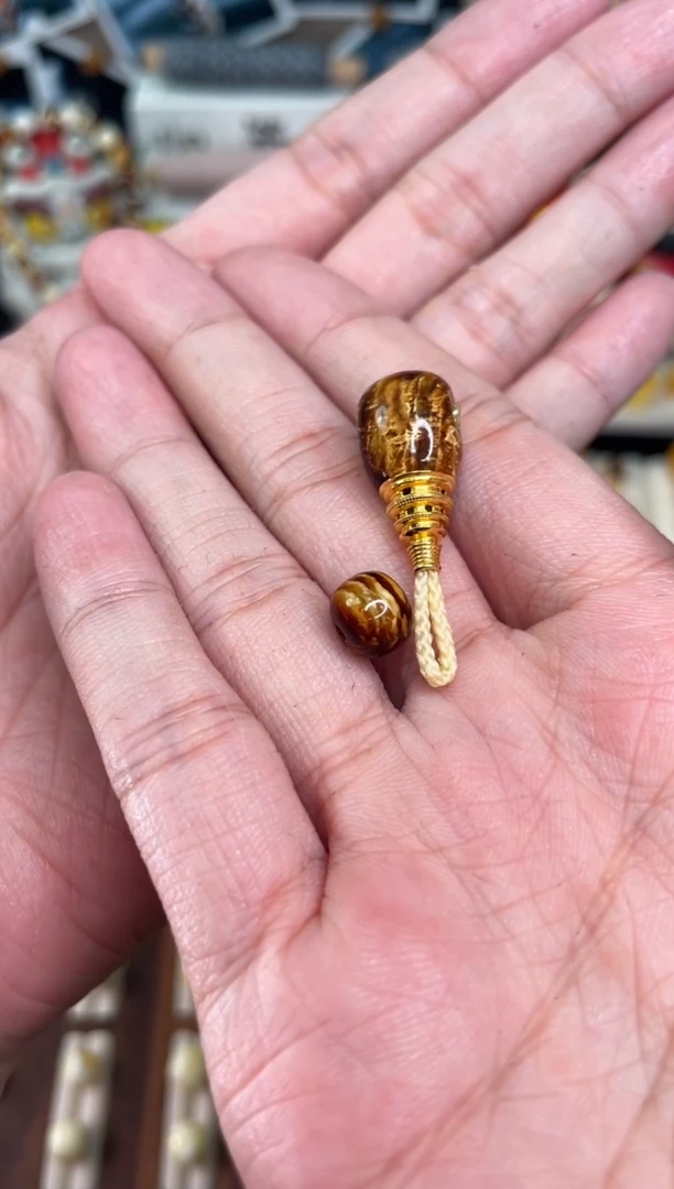 未镶嵌琥珀裸石可**贺蜜蜡