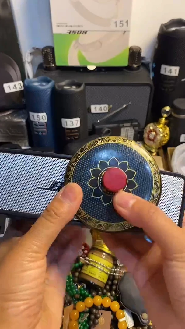 瓷片闪购商品 如图所示