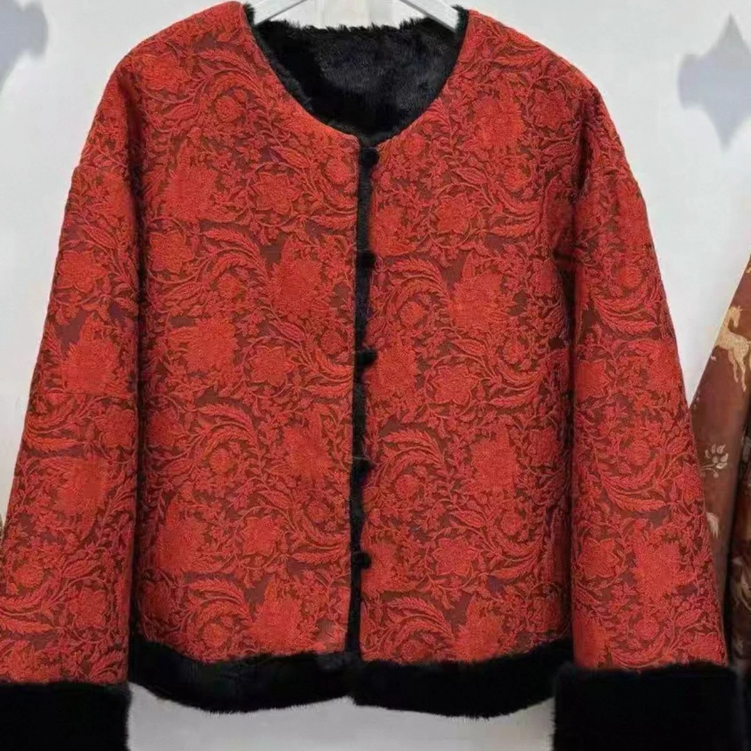 5050《喜适莺》常熟秋冬新款新中式加厚绣花锁温保暖绣花外套