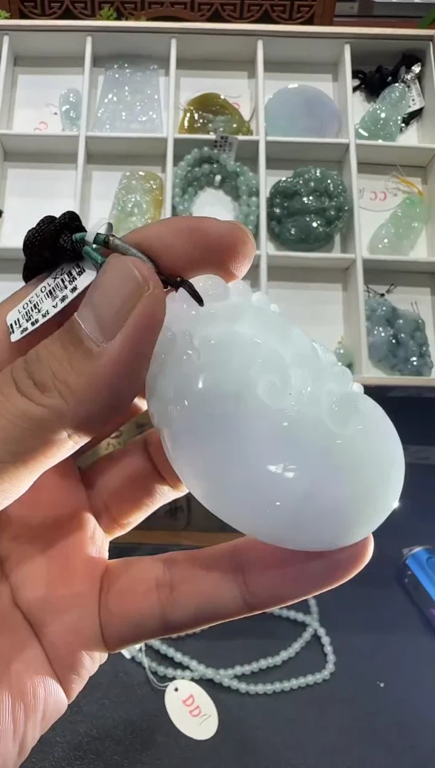 未镶嵌挂件翡翠A货翡翠多样性孤品