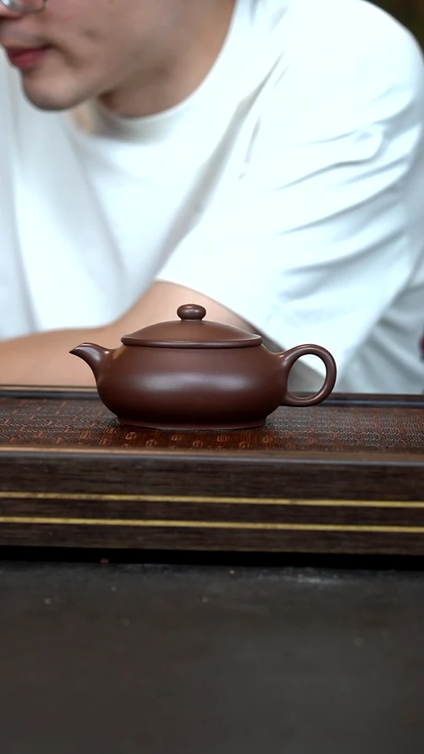 茶壶紫砂    LY    一厂老紫泥       明炉      200cc
