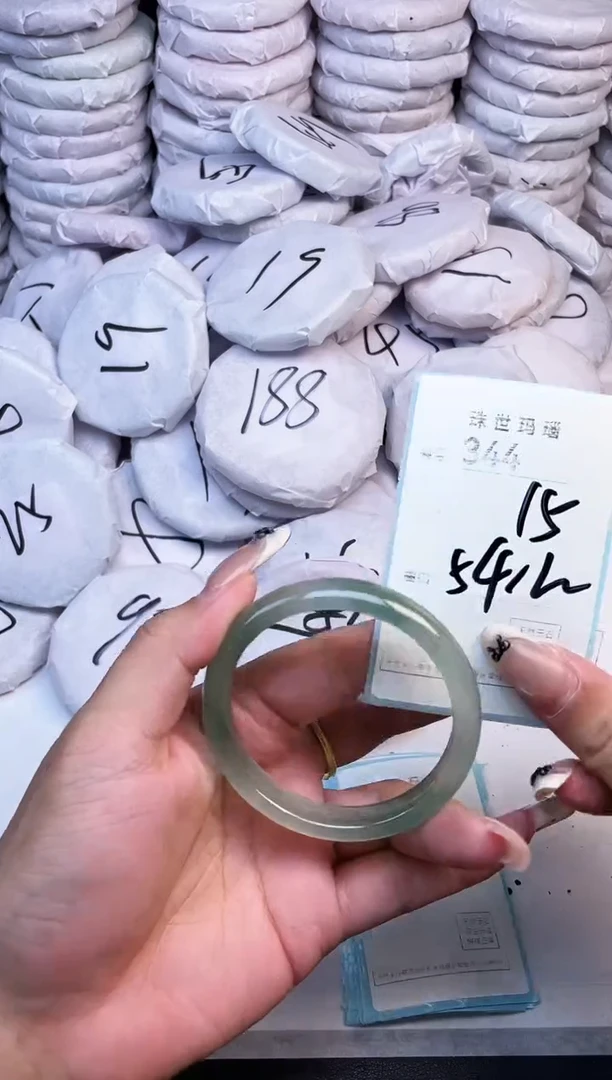 手镯玛瑙/玉髓未镶嵌344