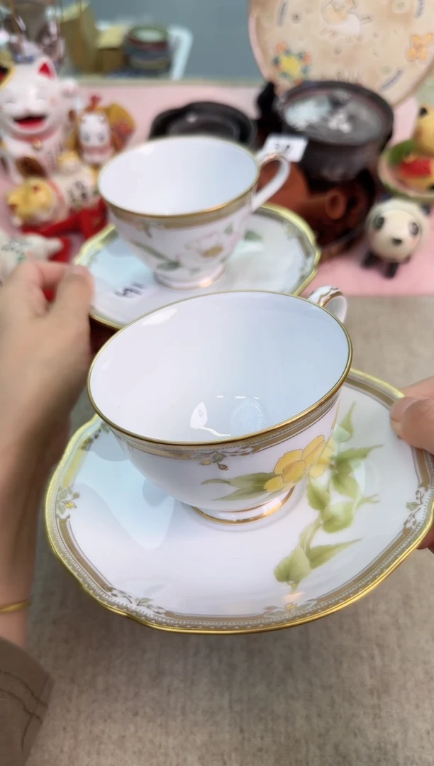 瓷片M****?辰辰的瓷器好看到爆