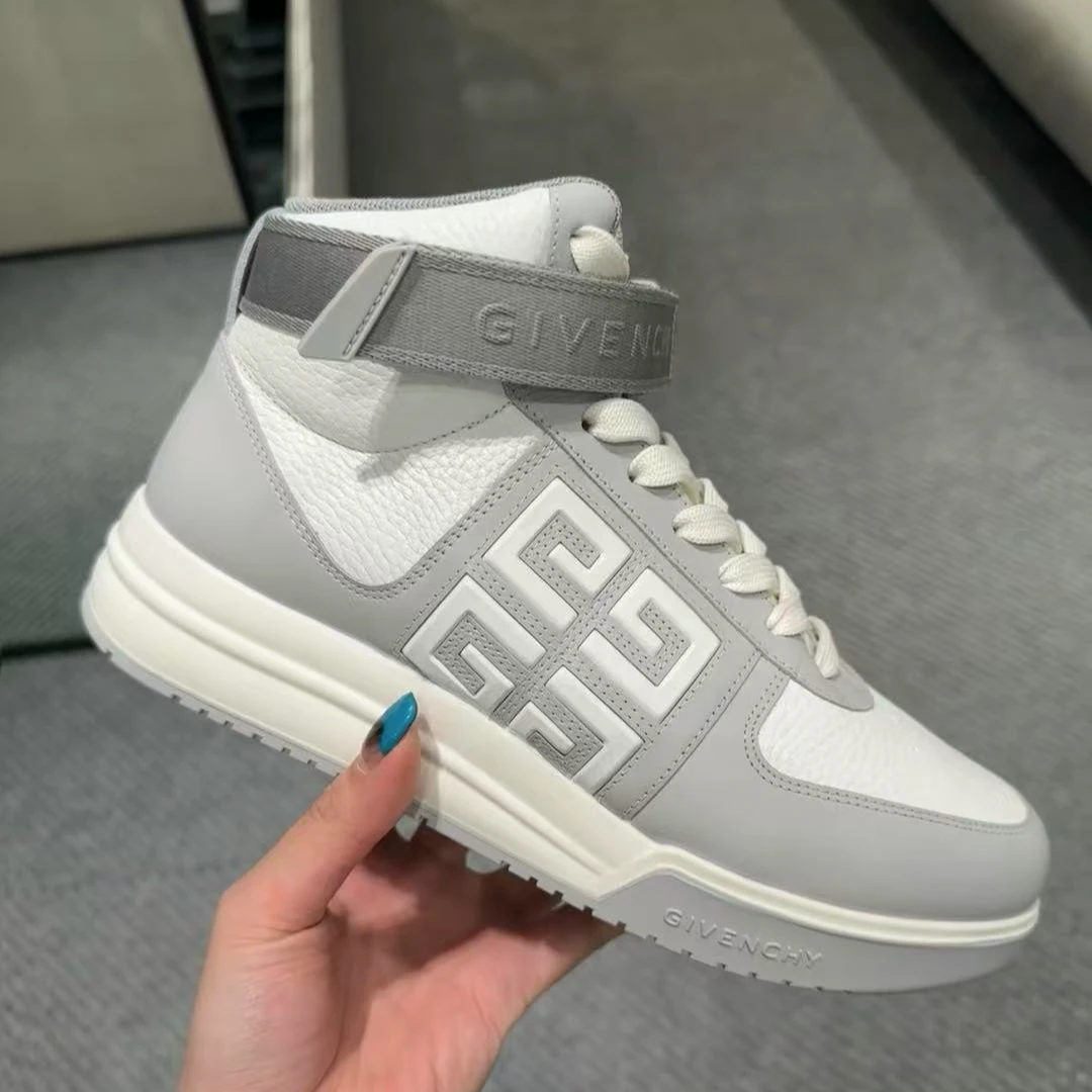 95新 Givenchy/纪梵希 坤球奢选 纪梵希高帮板鞋43码