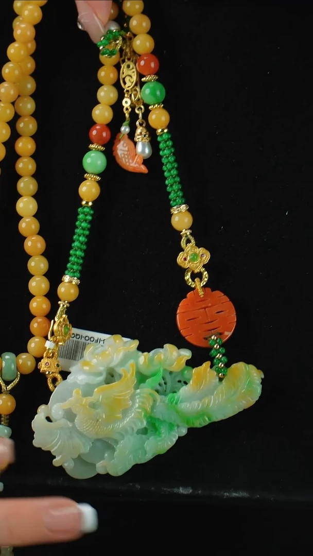 颈饰未镶嵌翡翠凤穿牡丹