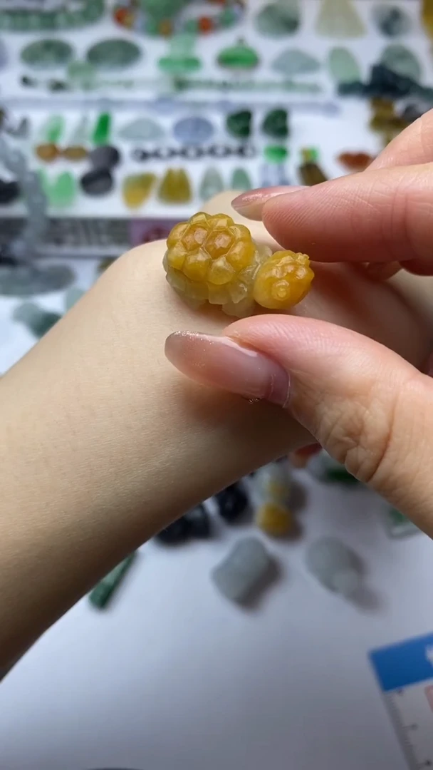未镶嵌定制翡翠毛货定制不退不换