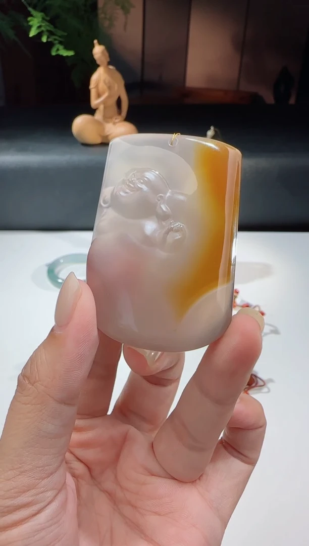 未镶嵌颈饰玛瑙/玉髓洋 逍遥佛