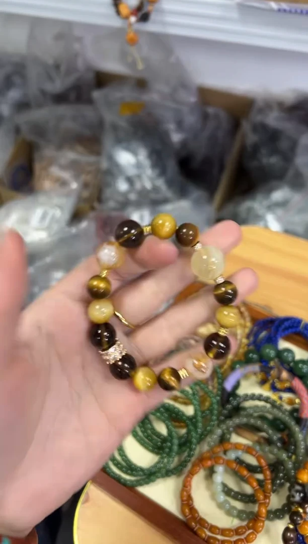 【闪购商品】水晶手链未镶嵌大金霸多宝水晶款手链