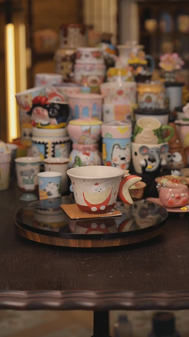 景德镇釉下彩绘设计师款式陶瓷