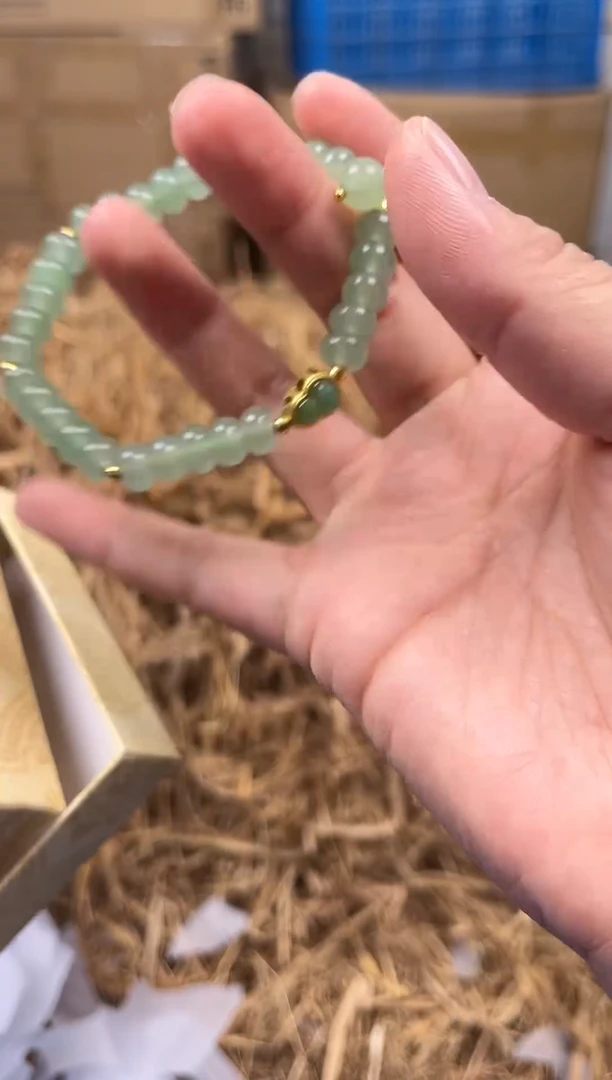 未镶嵌手镯石英质玉s-0012