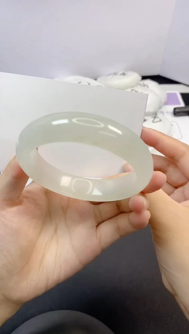 石英质玉手镯未镶嵌32-58.5