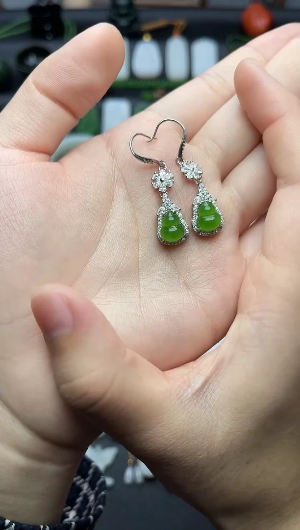 银S925镶嵌和田玉耳饰葫芦耳钩06