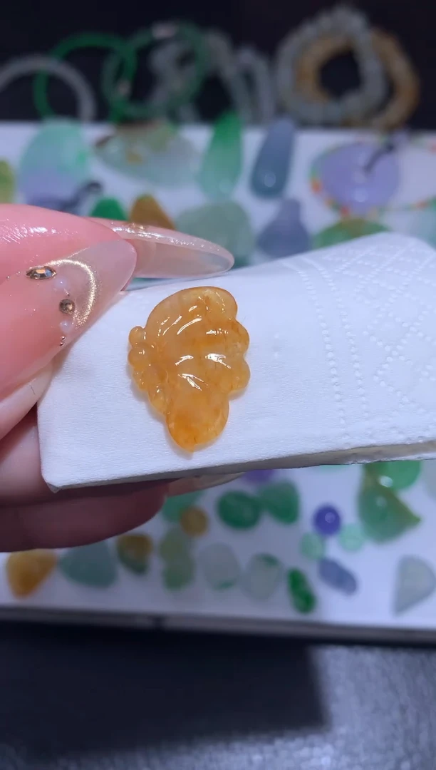 未镶嵌定制翡翠蝴蝶