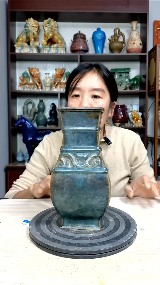 经典精美复古风格瓷器
