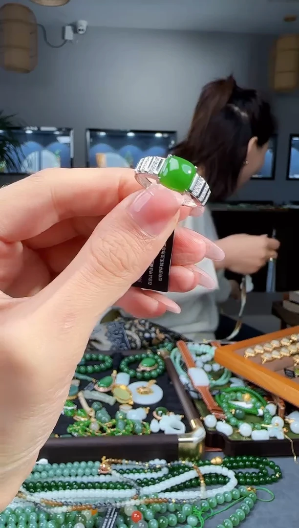 银S925镶嵌戒指和田玉1