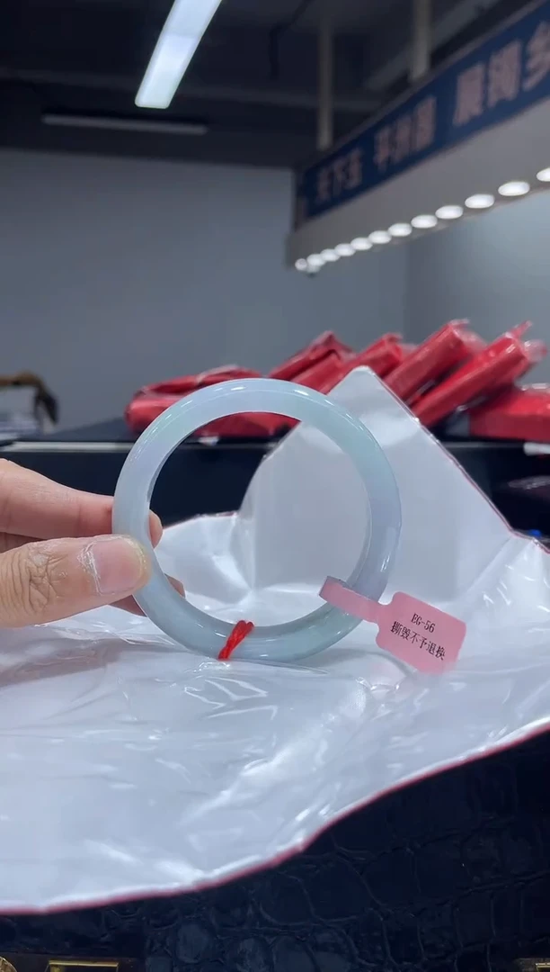 未镶嵌手镯翡翠15 5556