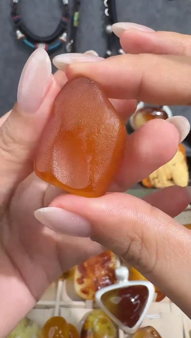 裸石琥珀未镶嵌琥珀