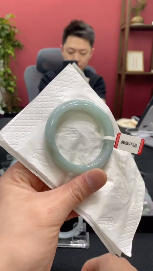 【闪购商品】翡翠手镯未镶嵌00003335