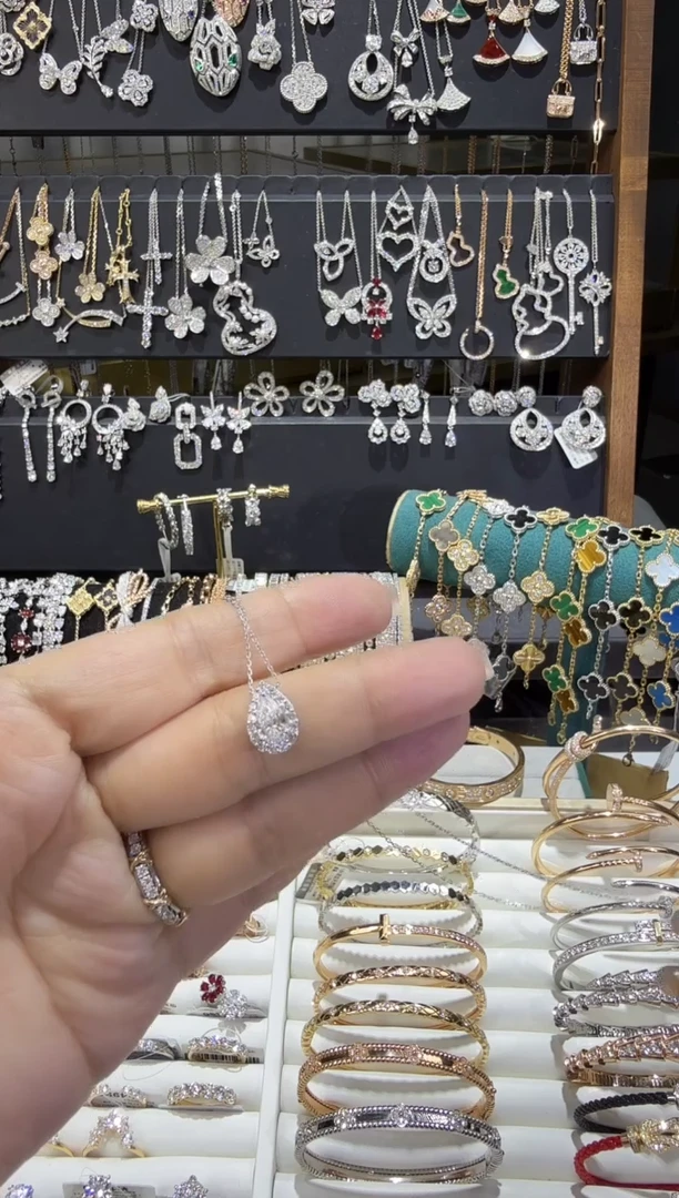 铂Pt950镶嵌实验室培育钻石项链