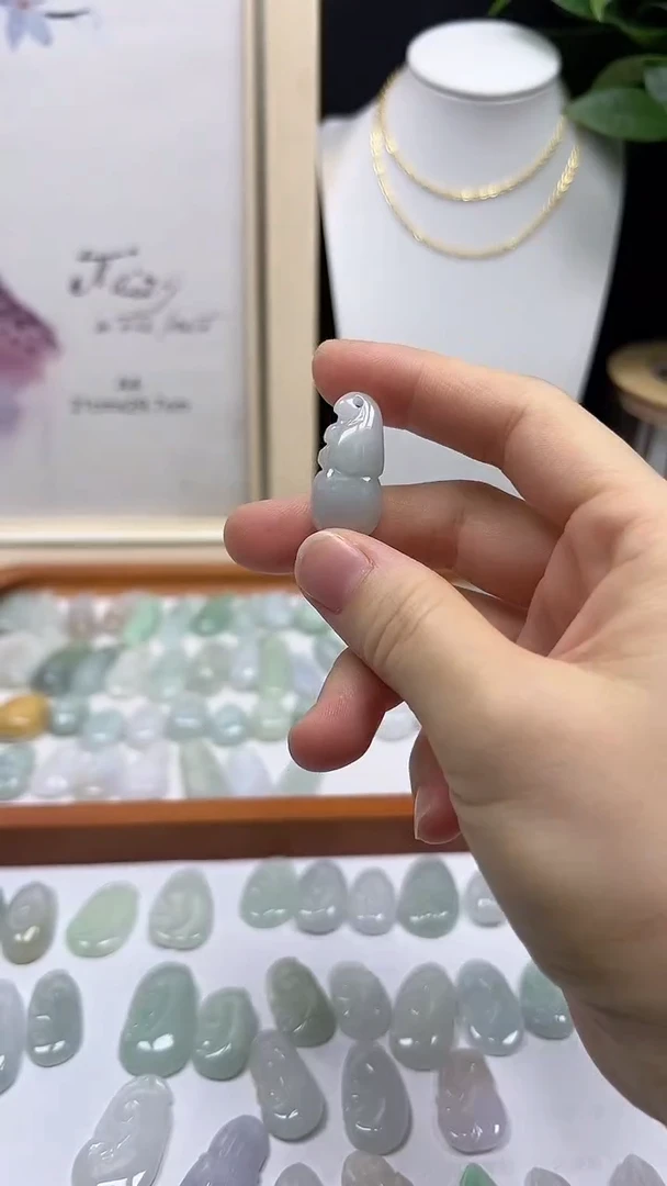 颈饰未镶嵌翡翠福瓜11