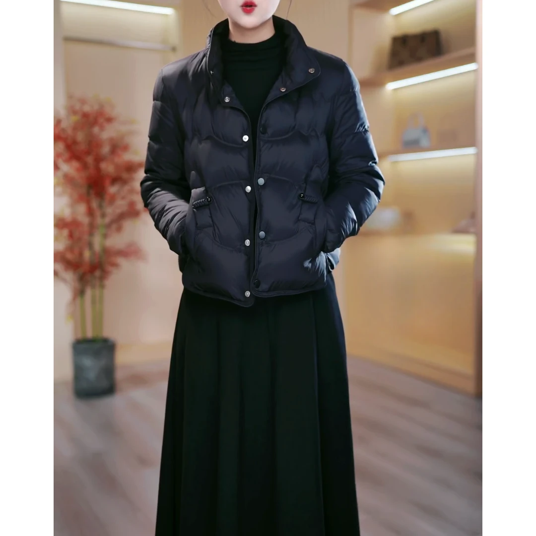 休闲设计感高端立领短款羽绒服冬季2025新款加厚保暖宽松百搭上衣