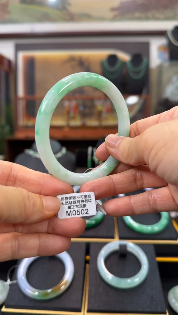 翡翠手镯未镶嵌圆条60 M0502需包容