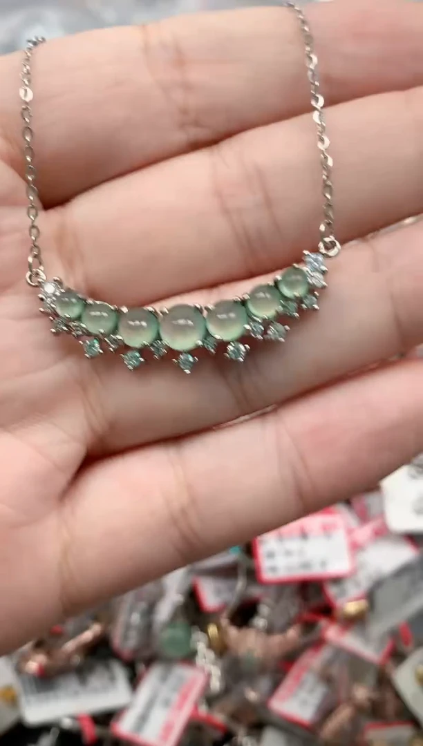 翡翠戒指银S925镶嵌天然缅甸翡翠