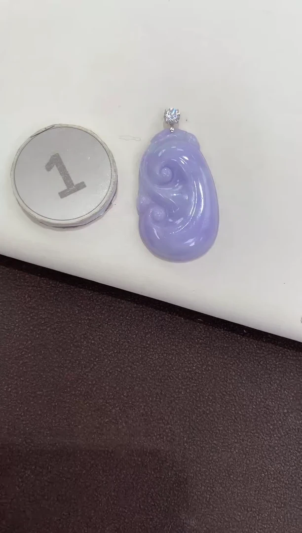 颈饰18K金镶嵌翡翠天然缅甸a货翡翠(多样性发其一