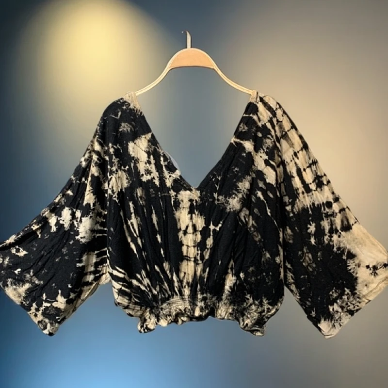 个性泰国手工扎染V领气质时尚夏季女士休闲百搭宽松长袖T恤