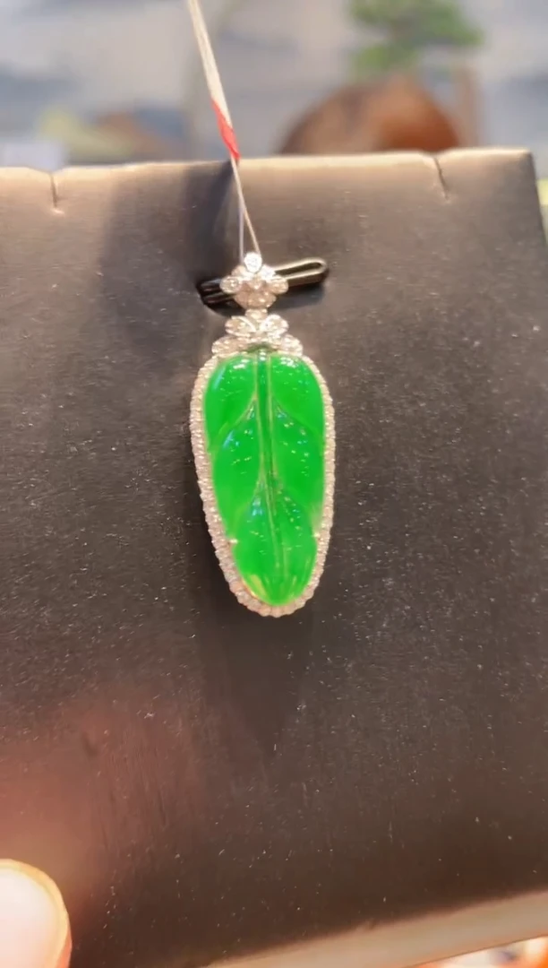 【闪购商品】翡翠颈饰18K金镶嵌天然A货翡翠A45