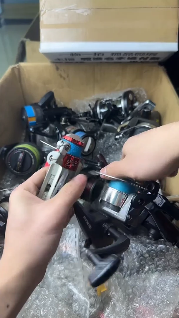 工**械微瑕钓鱼轮，直播间讲解为准，看清楚再拍，如有拆卸不退换