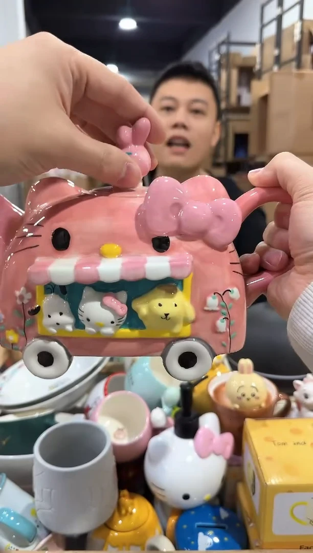 瓷片slo布鲁次茶壶 微瑕