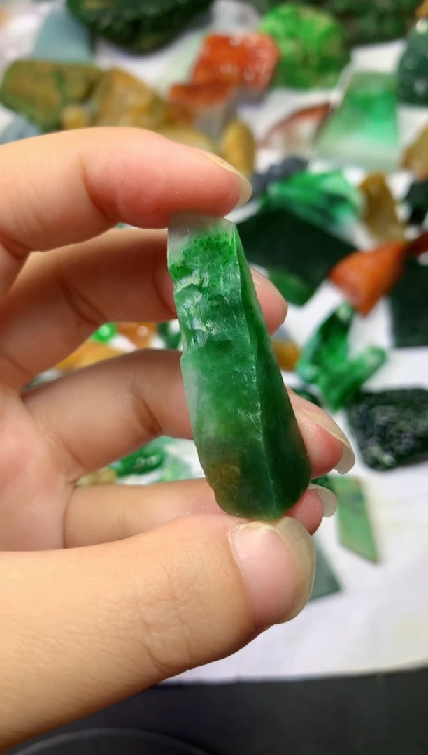 颈饰未镶嵌翡翠希***野059天然翡翠