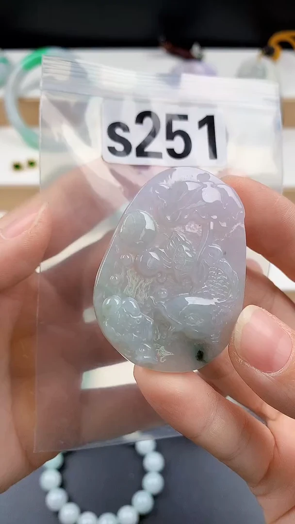 颈饰未镶嵌翡翠天然翡翠吊坠挂件