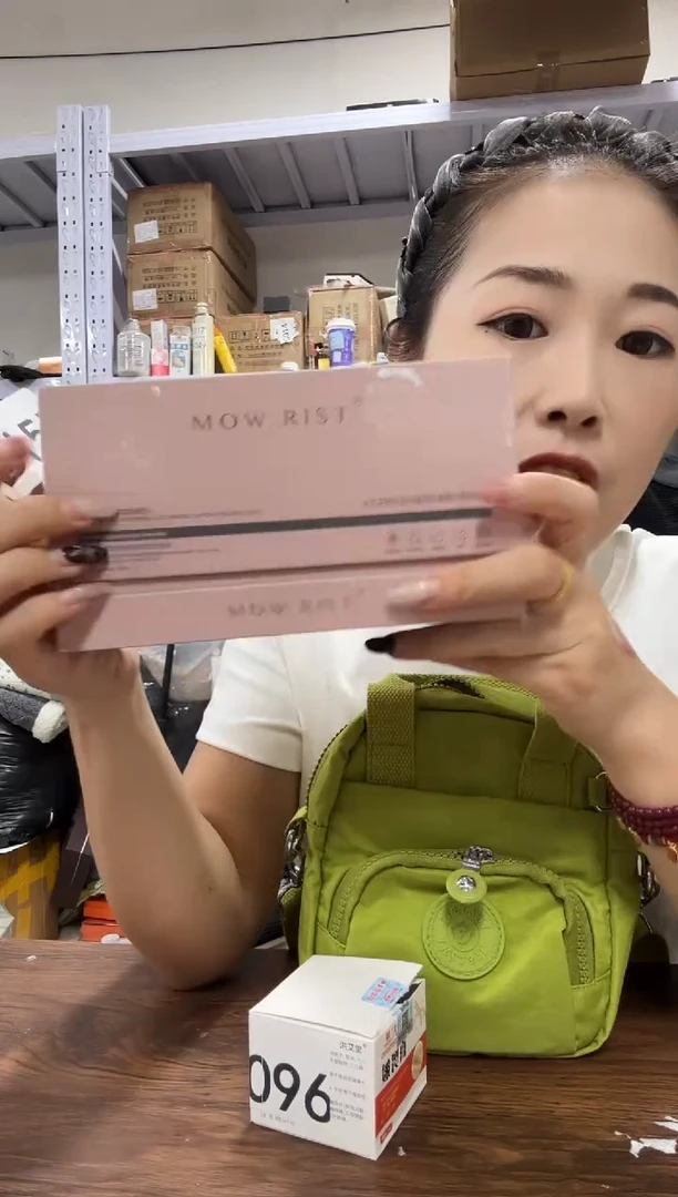 PVC上车啦 宝宝们抓紧时间去链接拍吧一盒永生花次抛